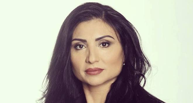 Софи Маринова се бръкнала 20 бона за сватбена рокля