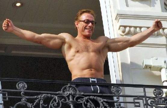 Ван Дам става съсед на Веселин Маринов! Ето къде