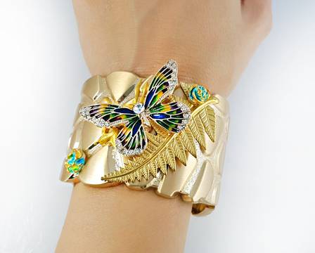 Колекция подаръци за Свети Валентин с бижута за сезона на влюбените