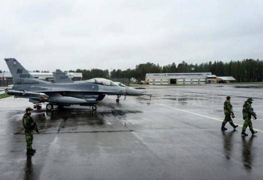 Директор в „Локхийд Мартин” обяви грандиозна новина български пилот и първия за България Ф-16