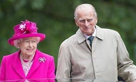 Съпругът на кралица Елизабет II, принц Филип е катастрофирал (СНИМКИ)
