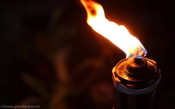 Бургазлии отново почитат паметта на Левски с факелно шествие