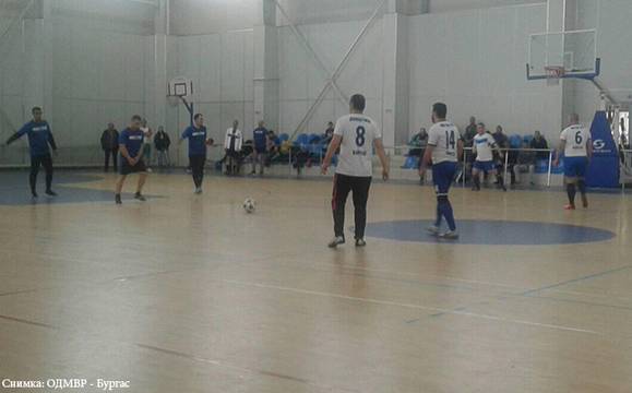 Започна благотворителният турнир в помощ на децата от училище „Отец Паисий“