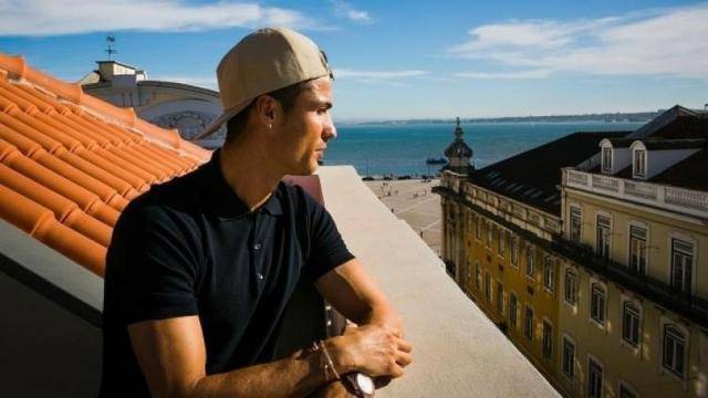 Неволите на Кристиано Роналдо нямат край…