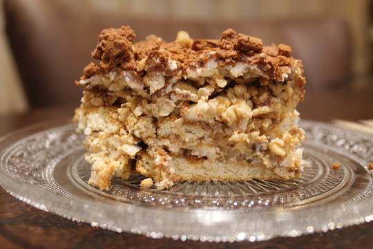 БИСКВИТЕНА ТОРТА