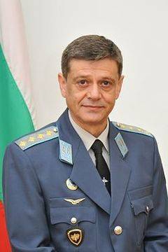 Цветанов: За F-16 ползвахме експертизата на бившия началник на президента