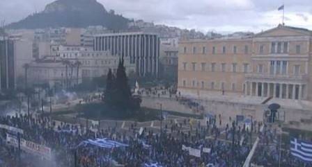 Гърция започва процедурата по ратификацията на договора за името на Македония