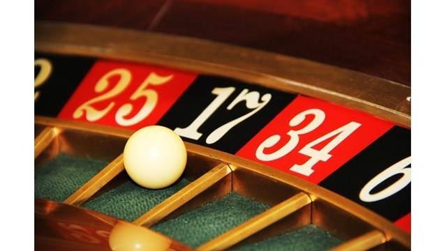 В кои сайтове могат да залагат законно българите?