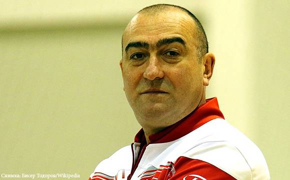 „Нефтохимик 2010“ се раздели с треньора Найден Найденов