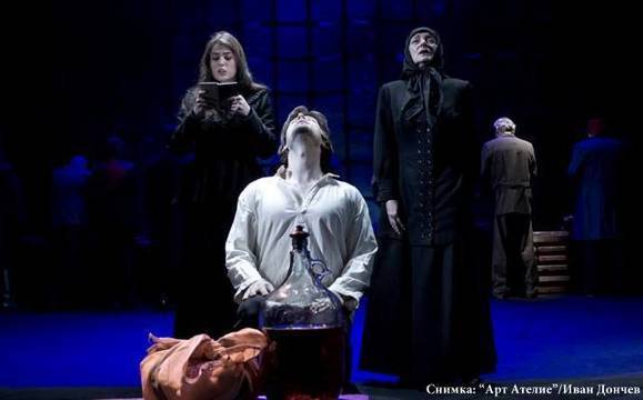 „Тайната вечеря на Дякона Левски“ се завръща на бургаска сцена