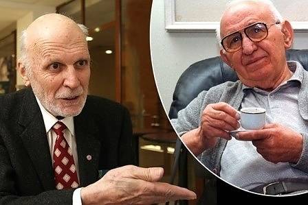 Бившият посланик в Токио Тодор Дичев: Императорът наричаше Живков братовчед