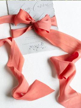 Сватбени идеи 2019 г. – цвят на годината – коралово – 28 January 2019 – Блог – Ателие Фльонгата – Сватбени покани, бутониери…