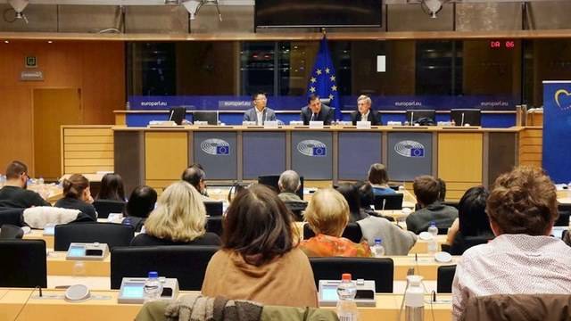 Прожектираха филма „Писмо от Масандзя“ в Европейския парламент