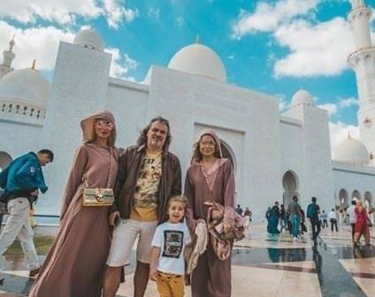 Халваджиян на семейна ваканция в Дубай и Абу Даби (СНИМКИ)