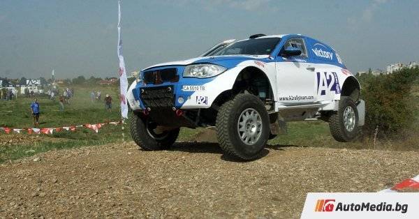 Български отбор представи автомобила си за рали „Дакар“