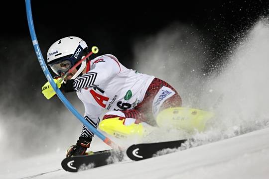 Страхотен Алберт Попов с ново рекордно класиране за Световната купа (видео галерия)