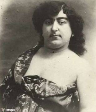 Имала е над 100 любовника, а 13 са се самоубили, понеже ги е отхвърлила. Коя е тази фатална жена?