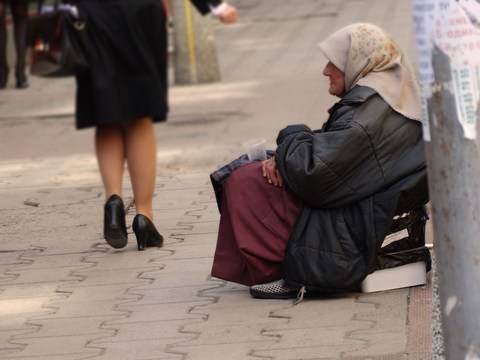 Добрите хора са сред нас! Останах бездомна на 61 г., Галя ми даде и хляб, и покрив!