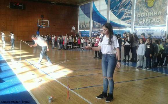 Кампания набира дрехи и обувки за малчуганите от Центъра за работа с деца на улицата