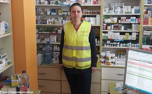 И фармацевтите облякоха жълти жилетки, искат законодателни промени