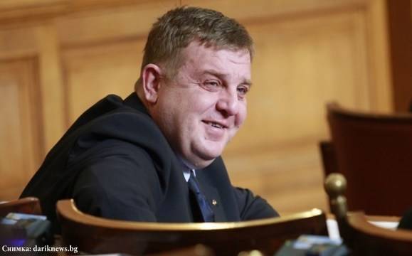 Каракачанов с концепция за промяна в политиката за интеграция на ромския етнос