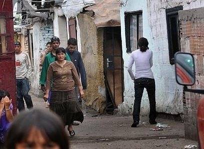 Предложение: Край на помощите за роми, отказващи работа