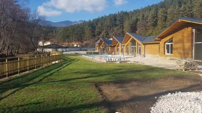 Изграждат Първият СПА Къмпинг в България