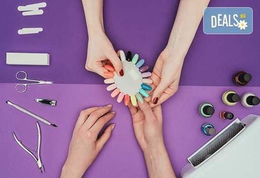 Индивидуален курс по маникюр с включени материали и сертификат в салон Айрин