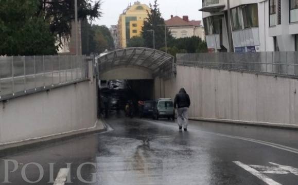 Отново затварят подземната улица