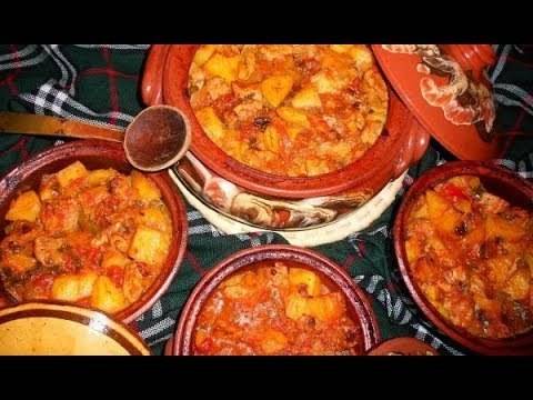 Гювеч със свинско и картофи