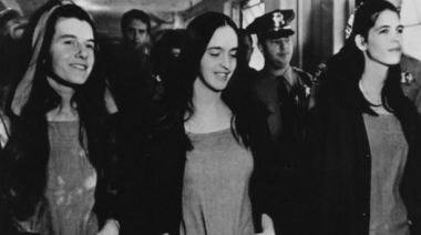 Момичета на Сатаната: серийните убийци от сектата на Менсън