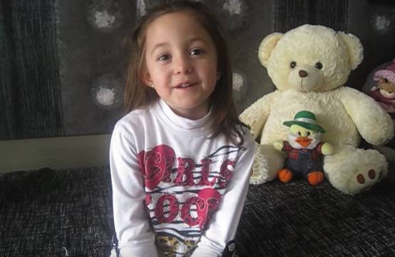 Браво на такива деца! 3-годишно момиче рецитира стихове на Ботев! ТРЯБВА да се види! (ВИДЕО)