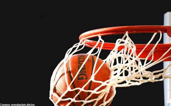 Баскетболистите от „Черноморец“ разгромиха „Чавдар“ – Троян