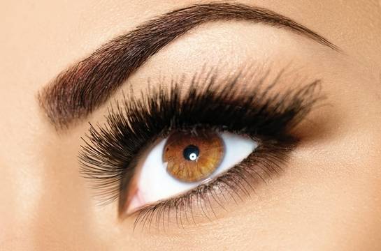 Оформяне на вежди