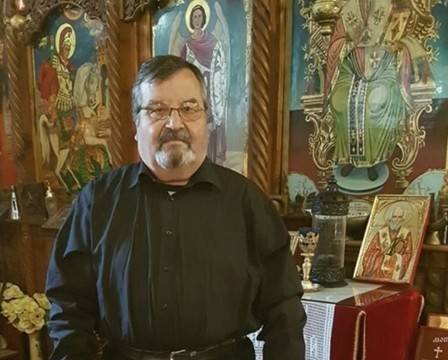 Бургаски инвалид остана със 125 пенсия. Да прося ли, пита иподяконът Иван Калев