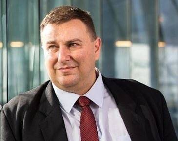 Емил Радев: Смяната на зимно и лятно време спира през 2020 г.