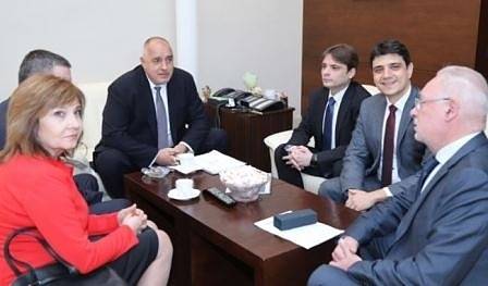 Дават 7 месеца отсрочка за новите касови апарати, но не за всички търговци