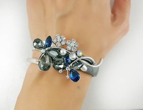 ГРИВНИ ЗА 8 МАРТ и колекция бижута за празник на жената – подаръци за 8ми