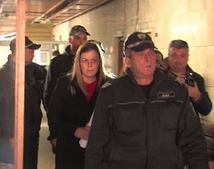 Пуснаха под домашен арест банкерката, източила над 400 000 лева от сметки на клиенти