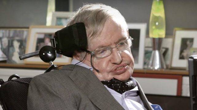 Учени разкриха загадка, свързана с болестта на Стивън Хокинг