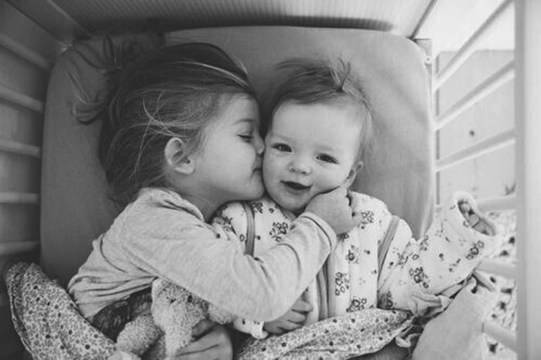 Сестрата не е просто приятел… тя е частица от нашето сърце!