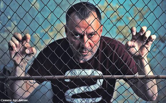 Гъмов прави „Полет над кукувиче гнездо“ след 10 дни в Бургас