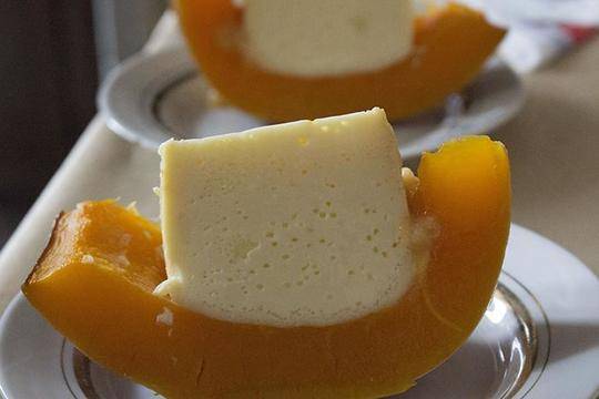 Печена тиква с крем карамел