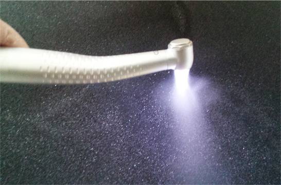 Дентална турбина със светлина и нано филтър срещу запушване