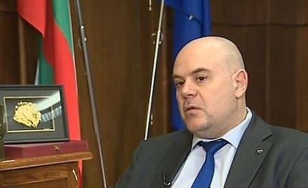 Гешев: Прокуратурата и МВР с мащабно разследване за източване на НОИ