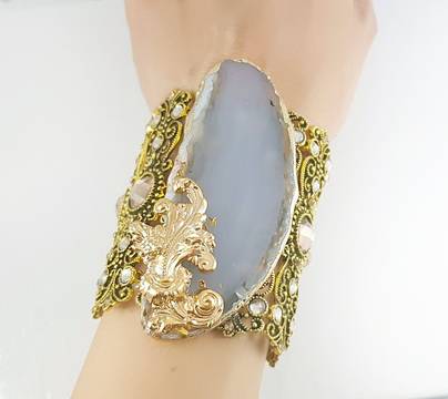 ГРИВНИ ЗА АБИТУРИЕНТСКИТЕ БАЛОВЕ – колекция бижута за бала