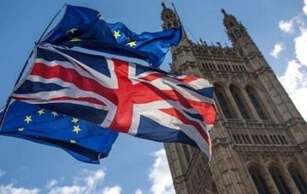 Британският парламент гласува „за“ отлагане на Брекзит