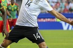 „Ювентус“ са семеен клуб като „Ливърпул“, споделя Емре Джан