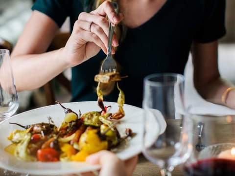 Сензорно-специфична насита, или защо винаги имаме място за десерт