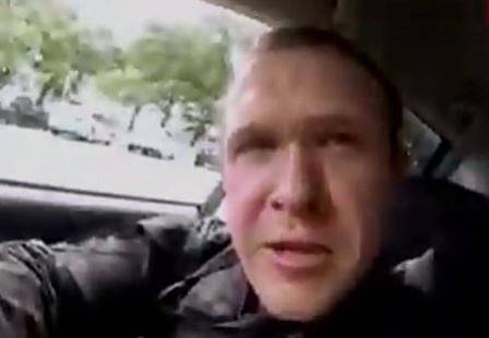 Стрелецът от Крайстчърч Брентън Тарант ще се защитава сам в съда